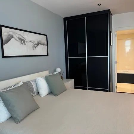 Luxury With Sea View!